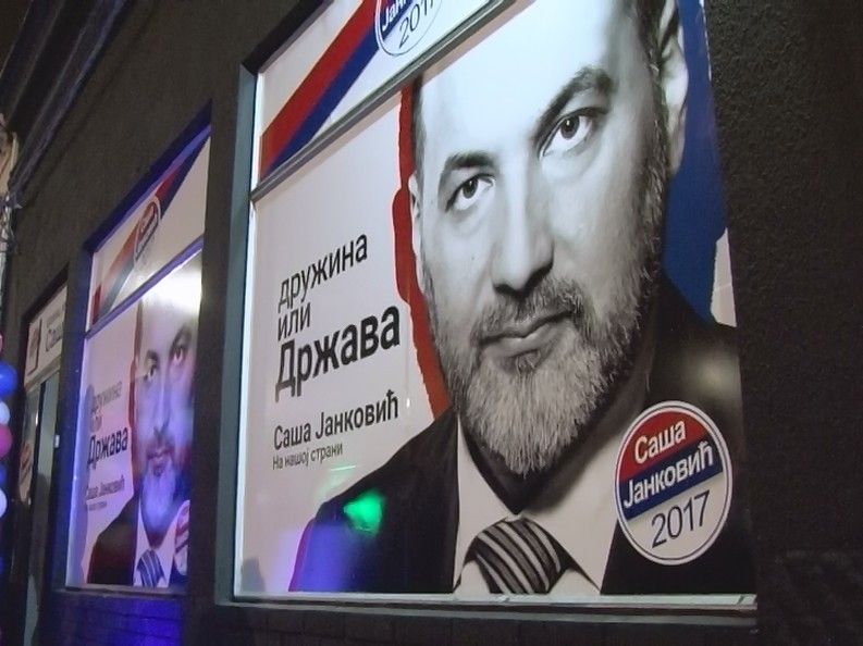 OLOVKOM PROTIV VLASTI