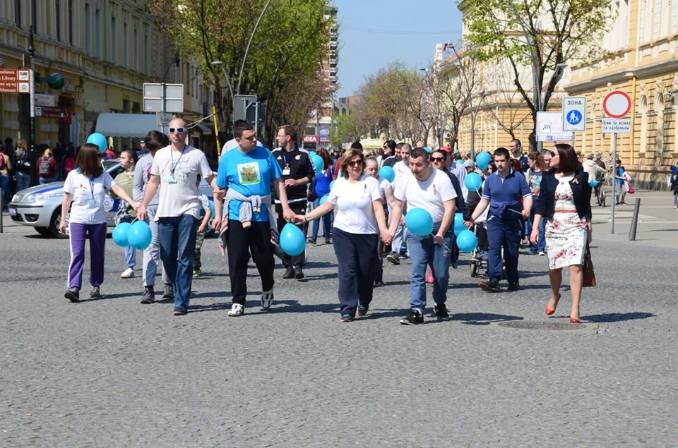 SRUŠIMO BARIJERE