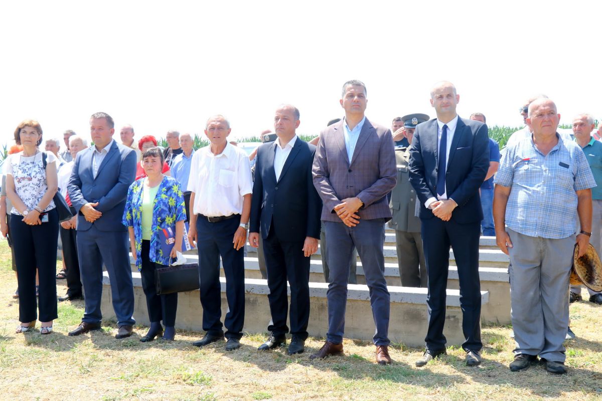 SEĆANjE NA POTPALjENU BAKLjU SLOBODE