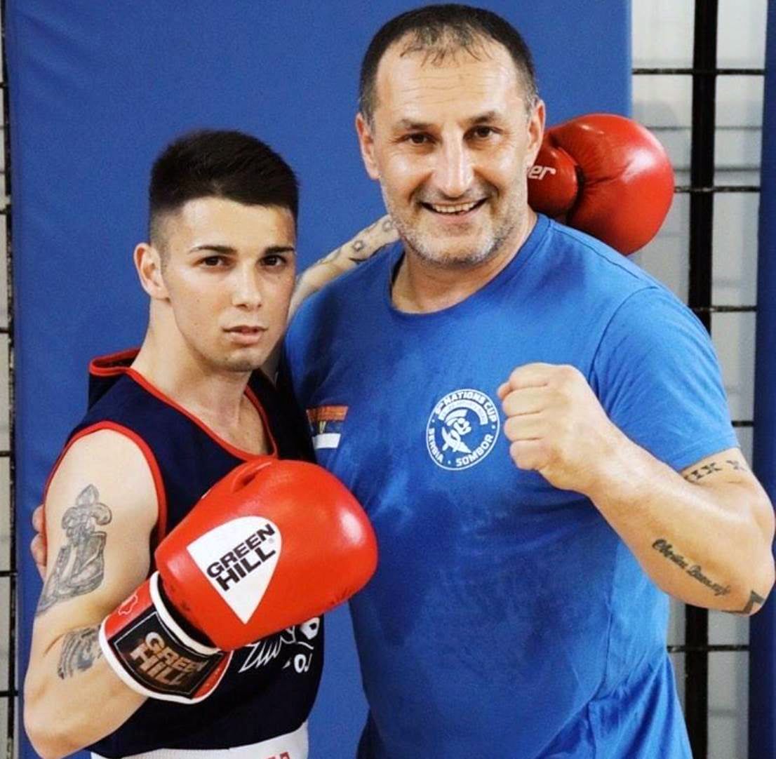 Фото: Бокс запис – фб страна, О. Аметовић (лево)
