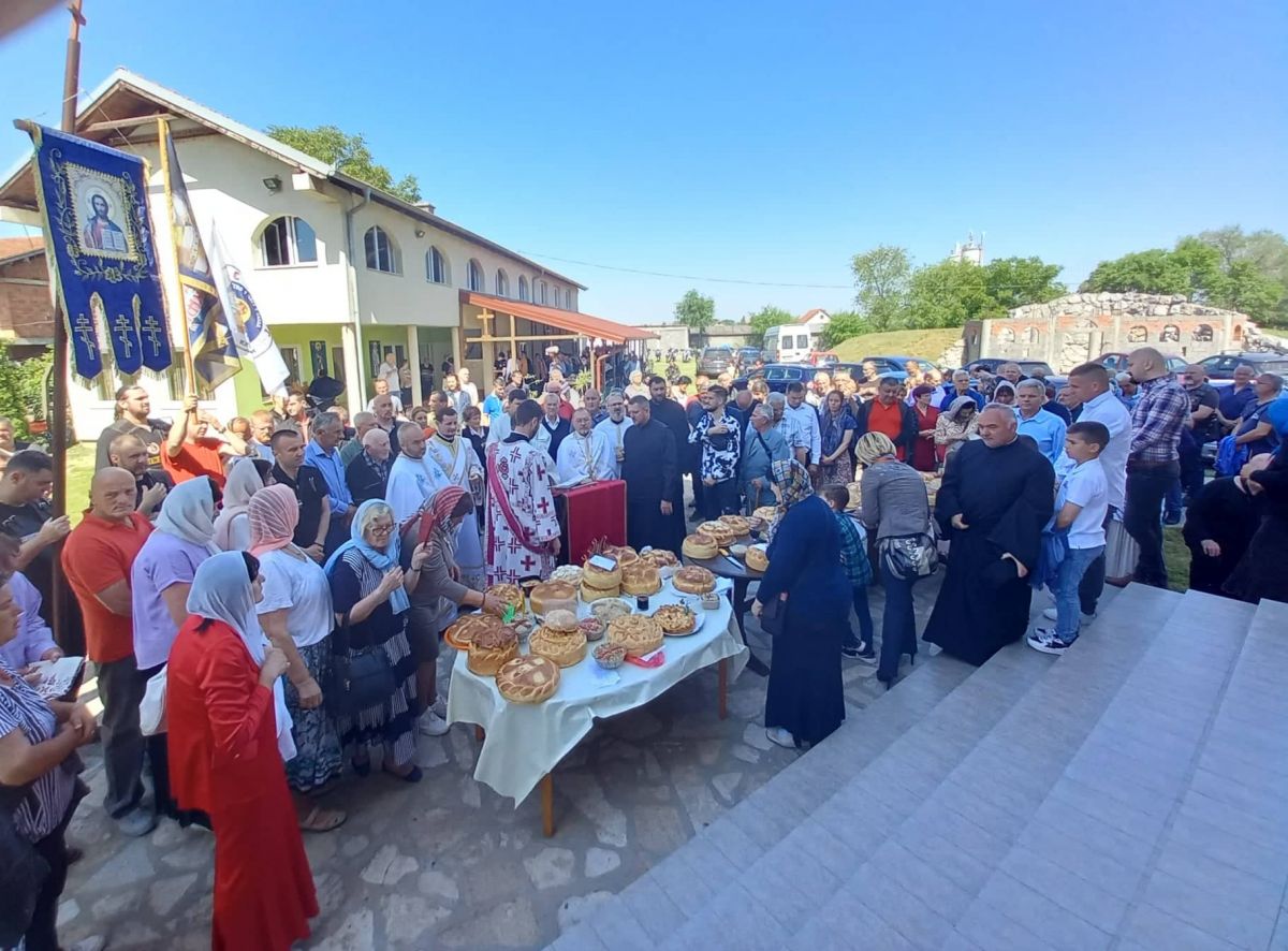 Храмовна слава у Касарским ливадама/Глас Подриња