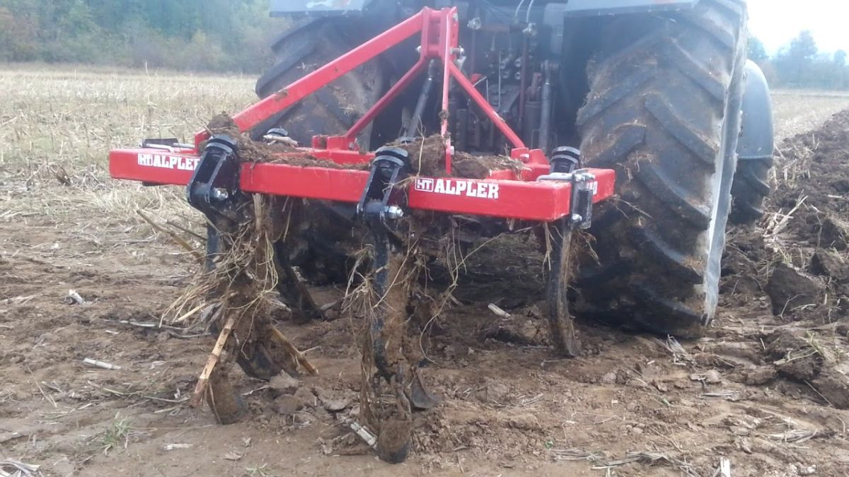 Podrivanje zemljišta važna mera u vremenu suše