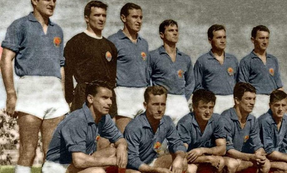 Jugoslavija Pred meč protiv Urugvaja 02.06.1962.  (Melić prvi s desna u donjem redu) FOTO: REPREZENTACIJA.RS