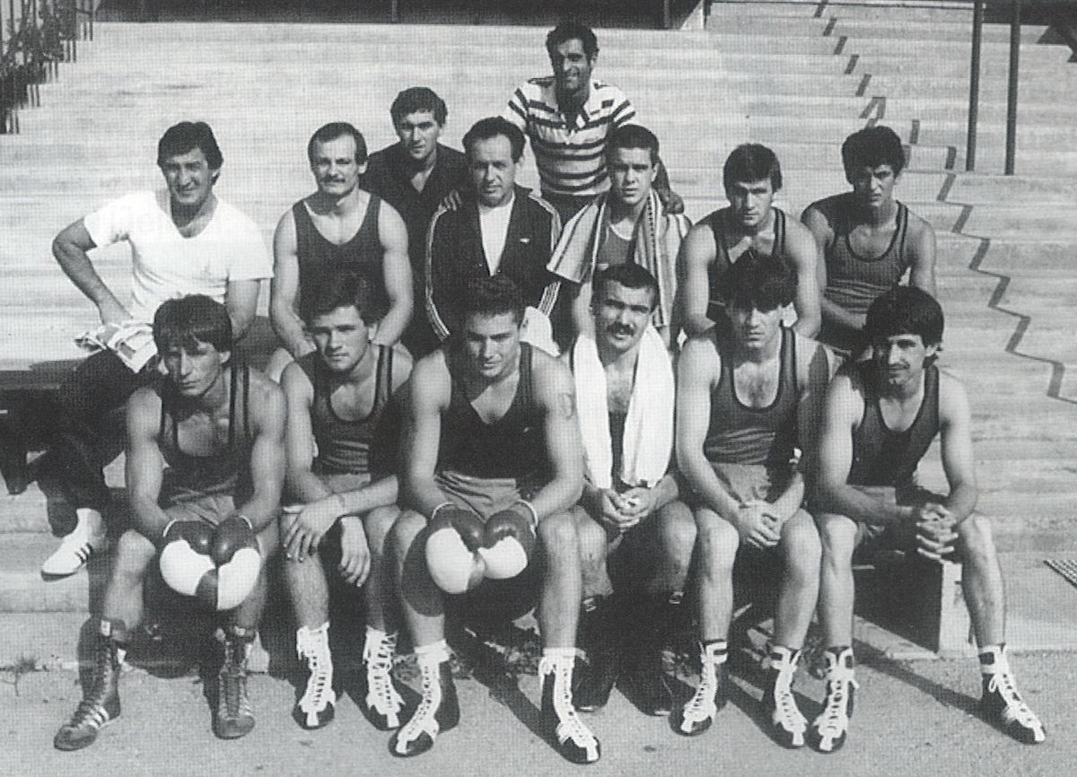 Mačva 1984:   Rajšić (trener),   Silađi, Petrović, Savić, Miražić,  nepoznat, Andrić, Iskić  (gornji red);   Vuković, Isakovski, Gajić, Vrsajković,  Ćelahmetović, Rašević  (donji red), Foto: Privatna arhiva