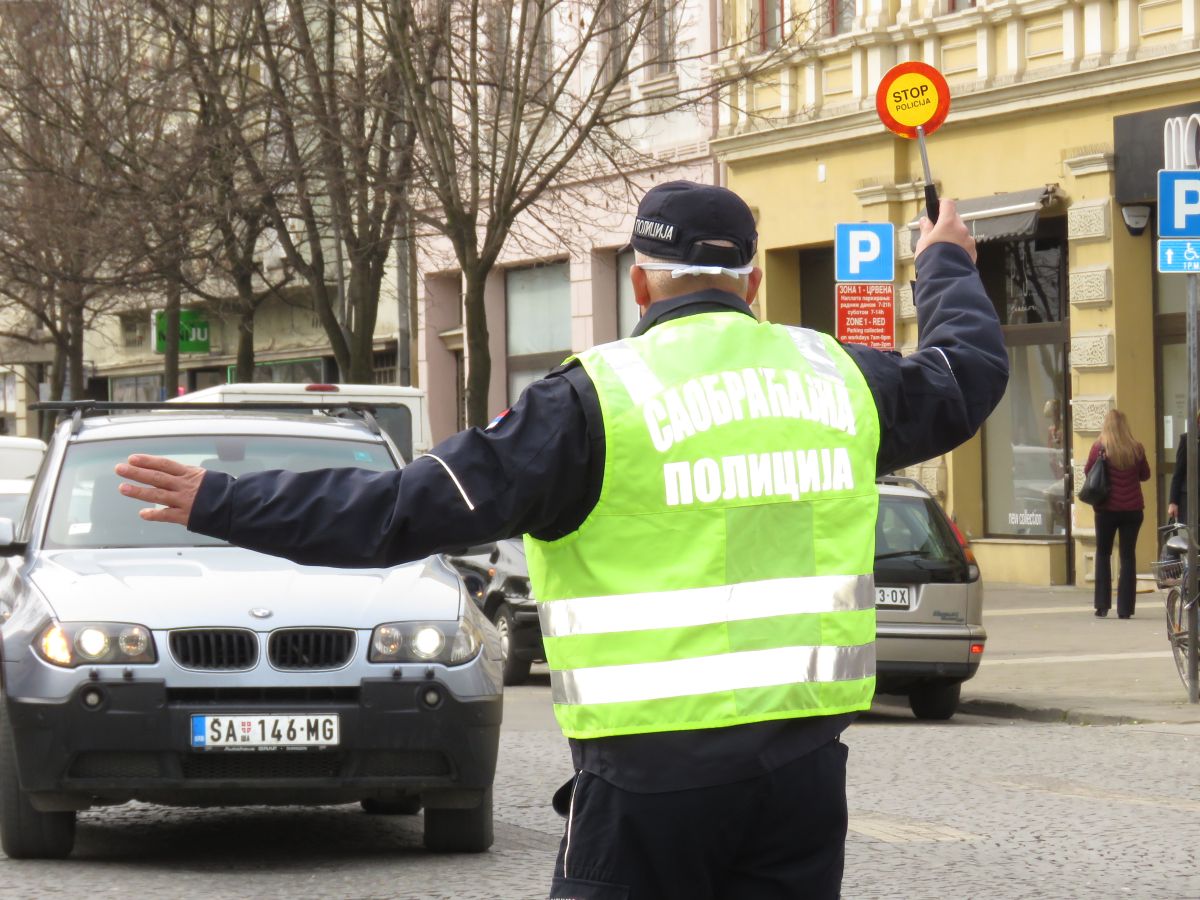 Materijalna šteta na vozilima (foto: Glas Podrinja)