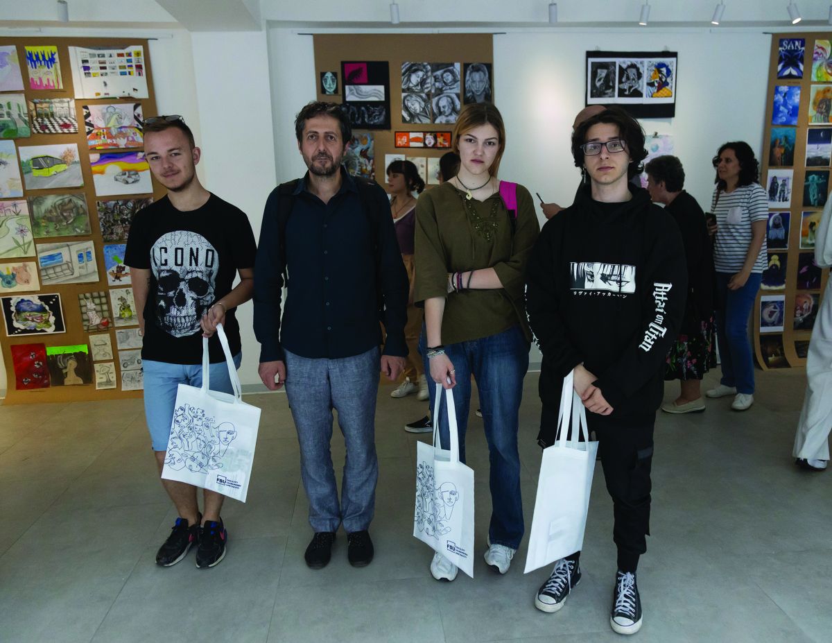 Награде на конкурсу Факултета савремених уметности у Београду