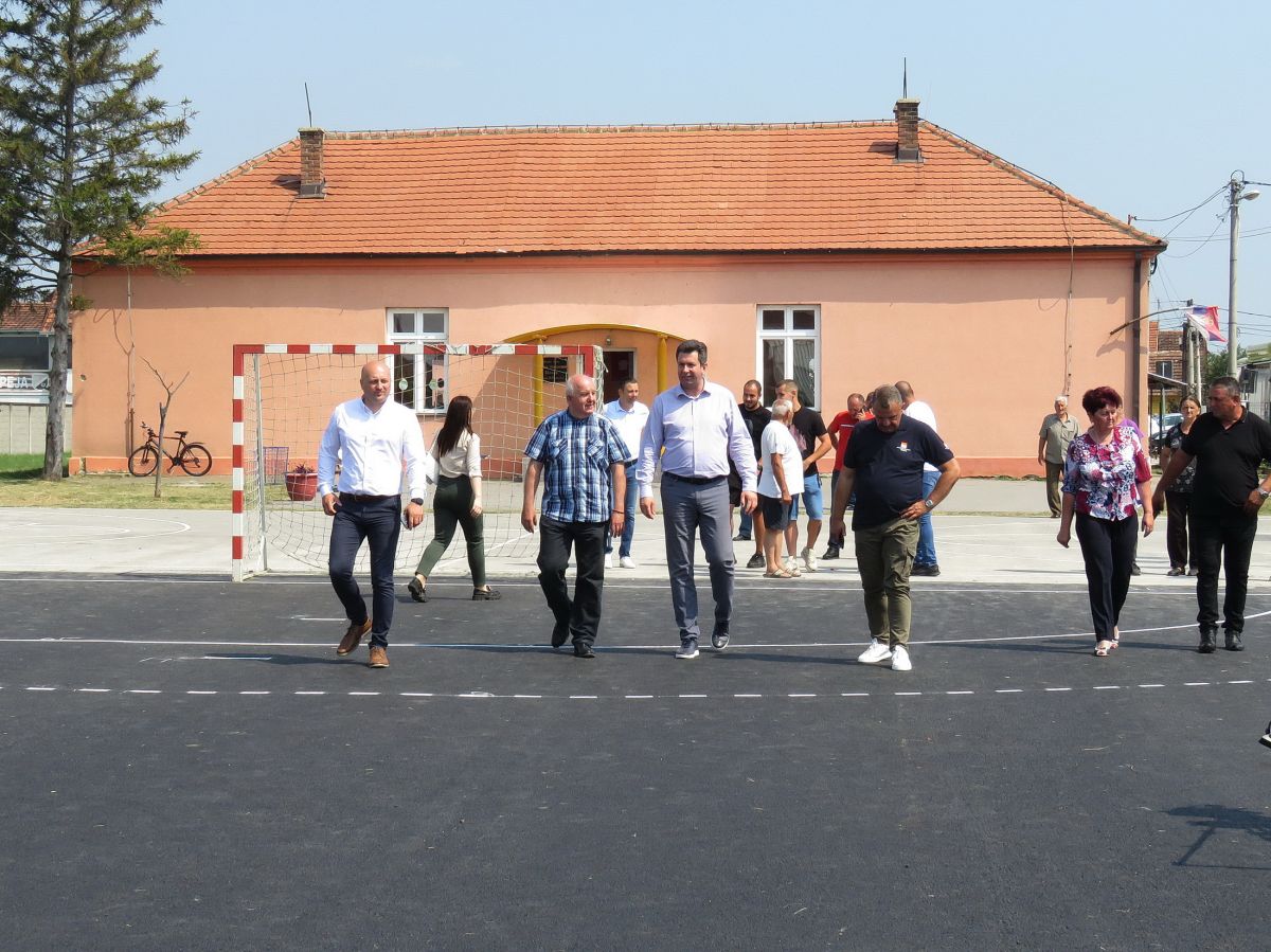 Infrastrukturni radovi u Pocerskom Pričinoviću (Foto Glas Podrinja)