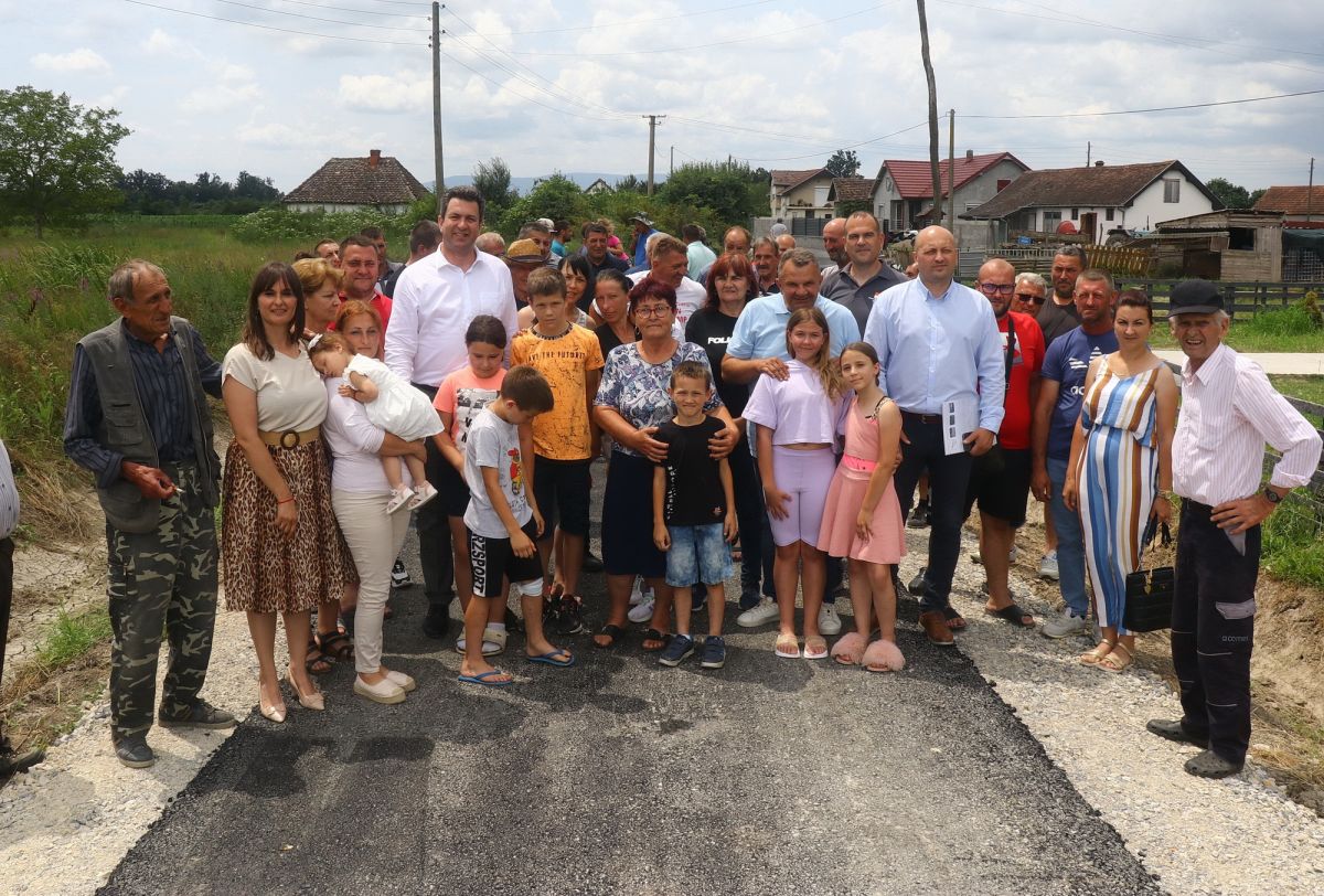Ispunjena višedecenijska želja meštana (Foto: Glas Podrinja)