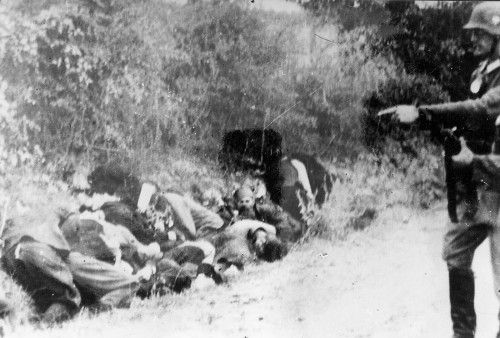 Ужасни злочин нациста и њихових домаћих сарадника (фото: http://www.pogledi.rs/galerija/kg/2.php)