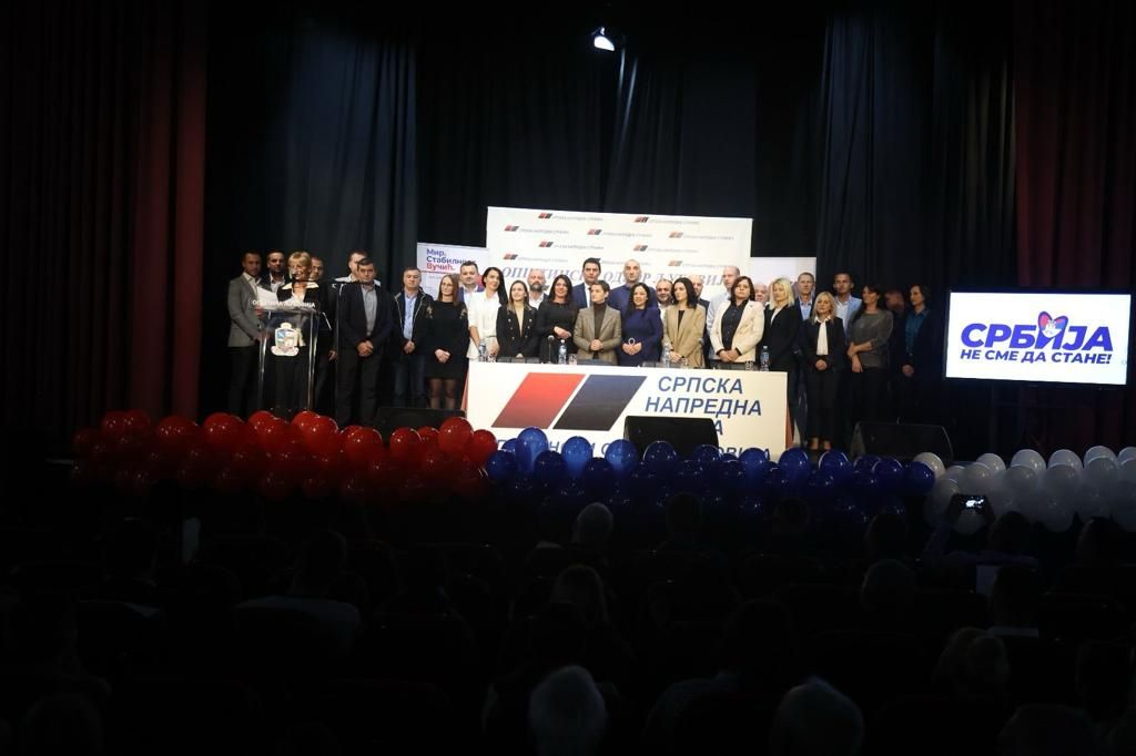 Predizborni skup Srpske napredne stranke u Ljuboviji