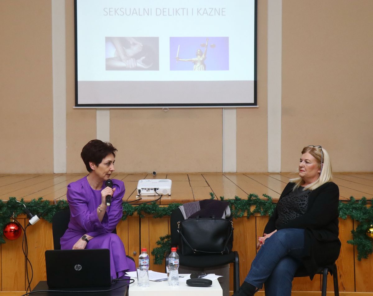 Sa tribine "Seksualni delikti i kazne"/Glas Podrinja