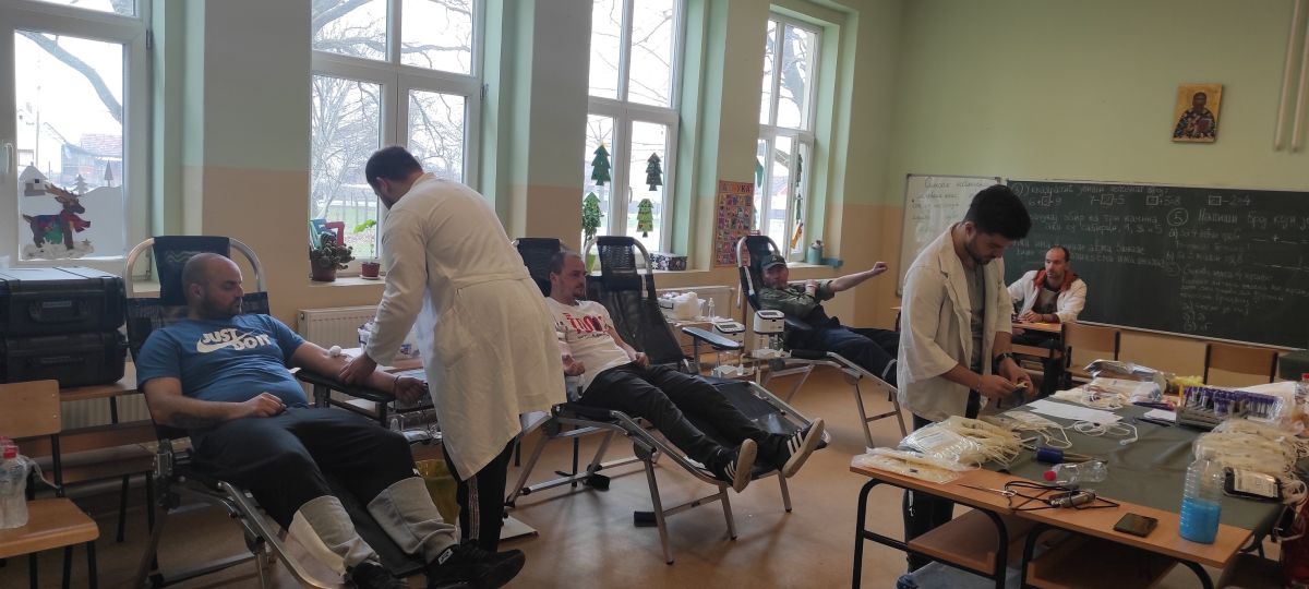 Tradicionalne akcije dobrovoljnog davalaštva (foto: zv. fb stranica Crvenog krsta Šabac)