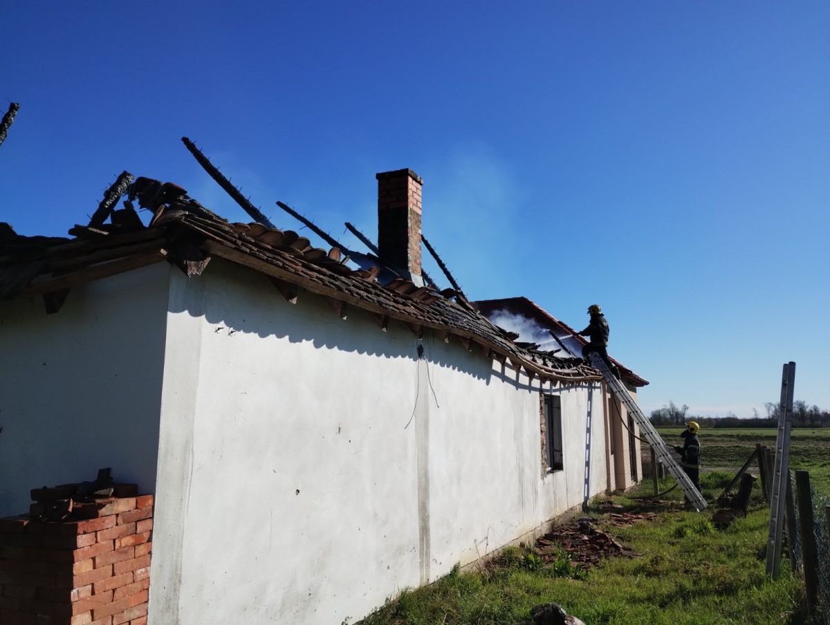 Пожар на црквеном дому у Богосавцу