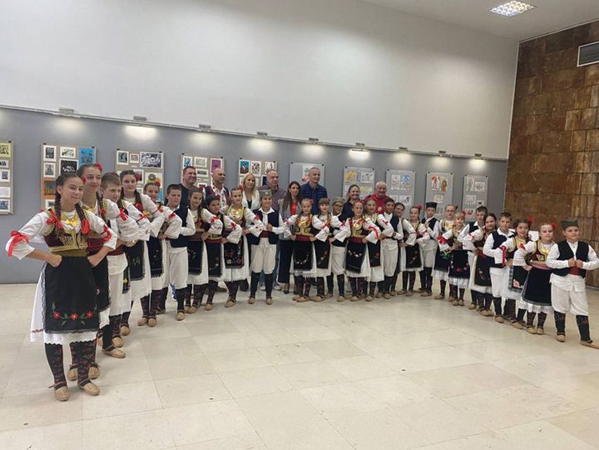 “Opančići” na manifestaciji “Dan tradicije”