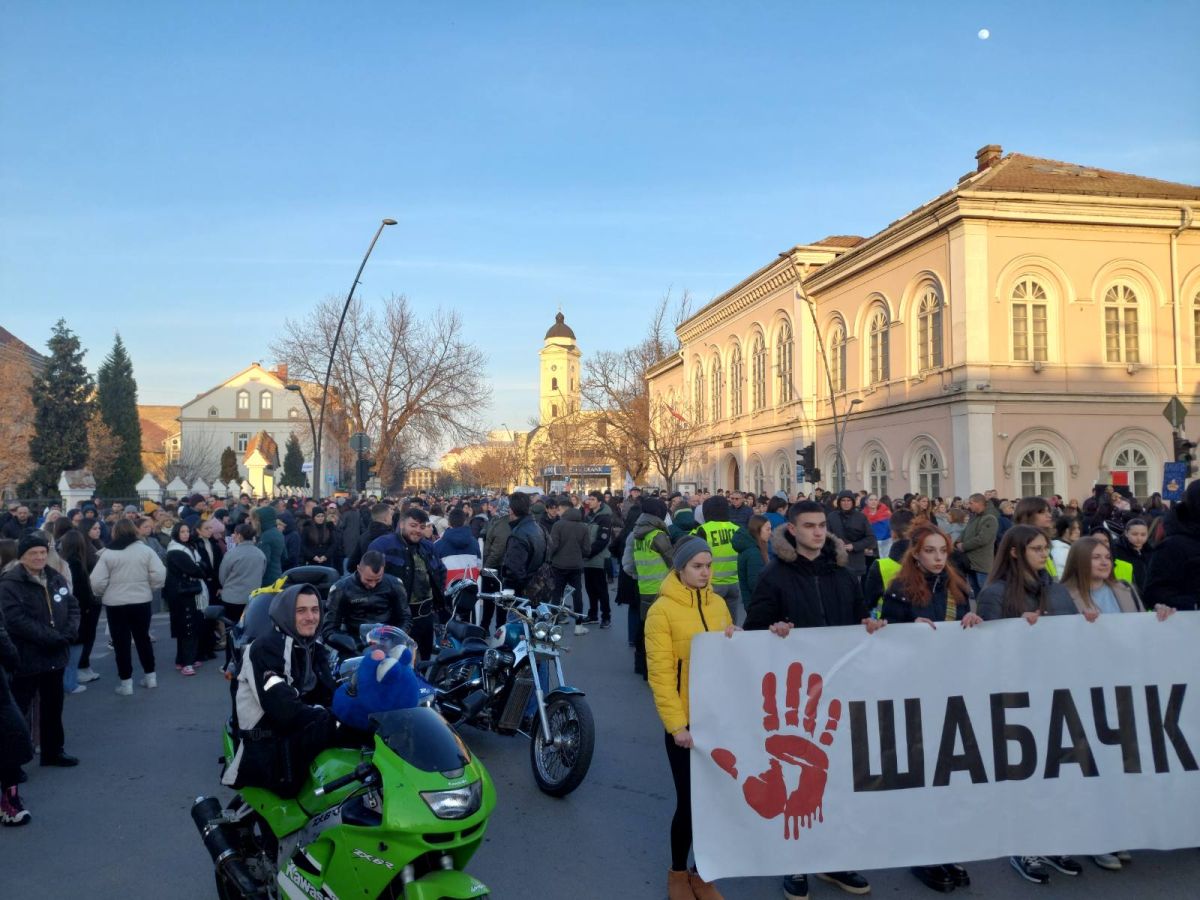 Нова протестна шетња у Шапцу