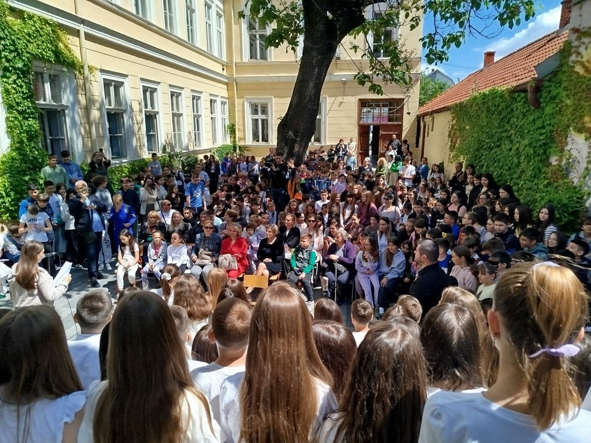 Фото: ОШ Јанко Веселиновић