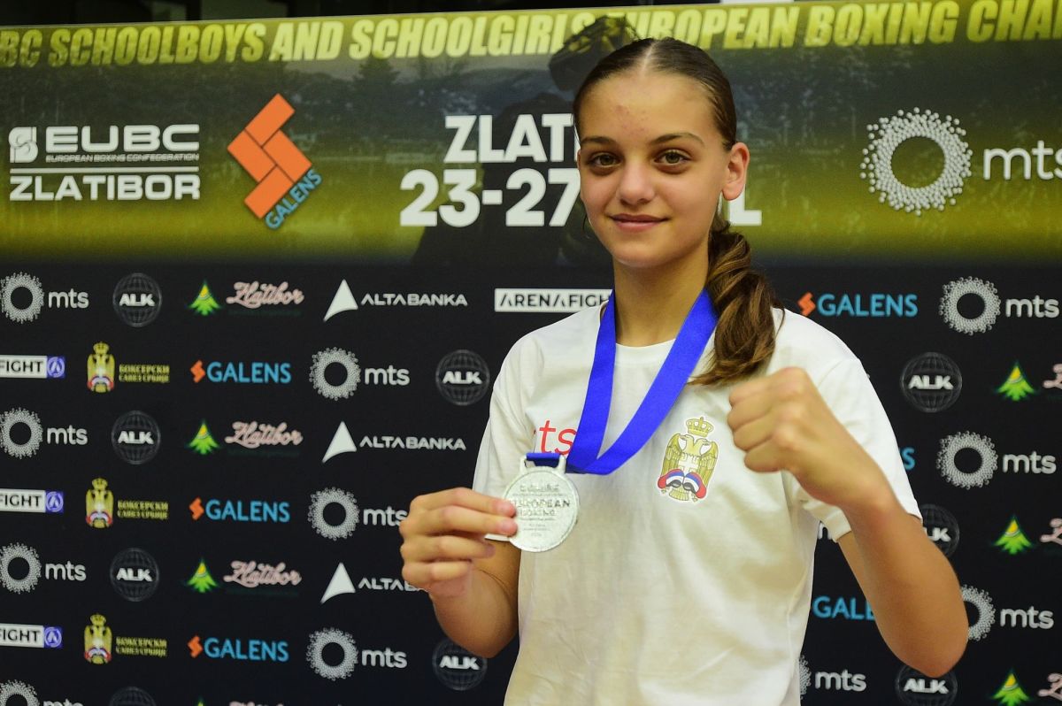 A. Todorović-vicešampionka Evrope (foto: Bokserski savez Srbije)