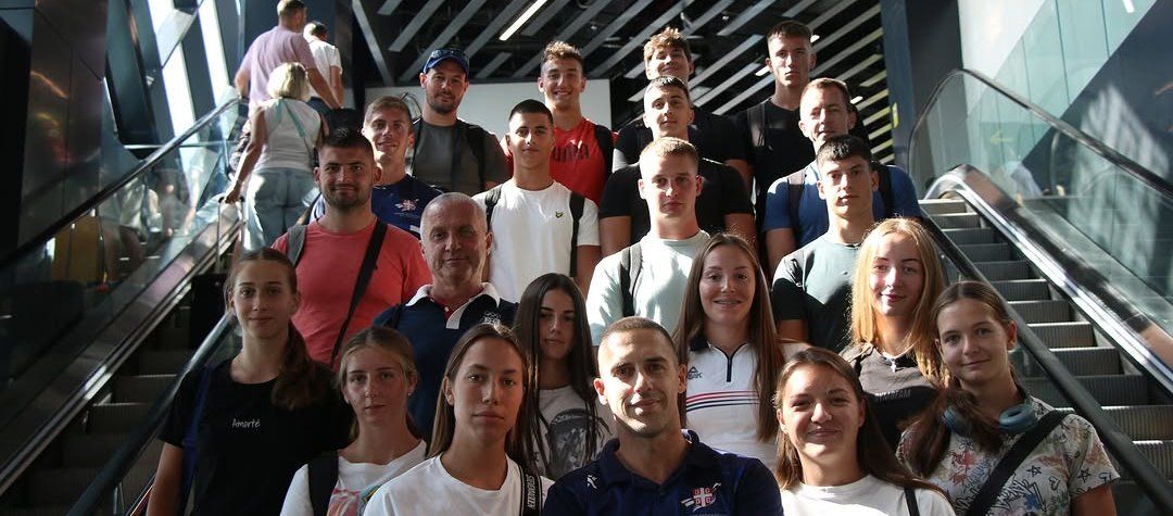 Predstavnici Srbije pred put (foto: Kajakaški savez)