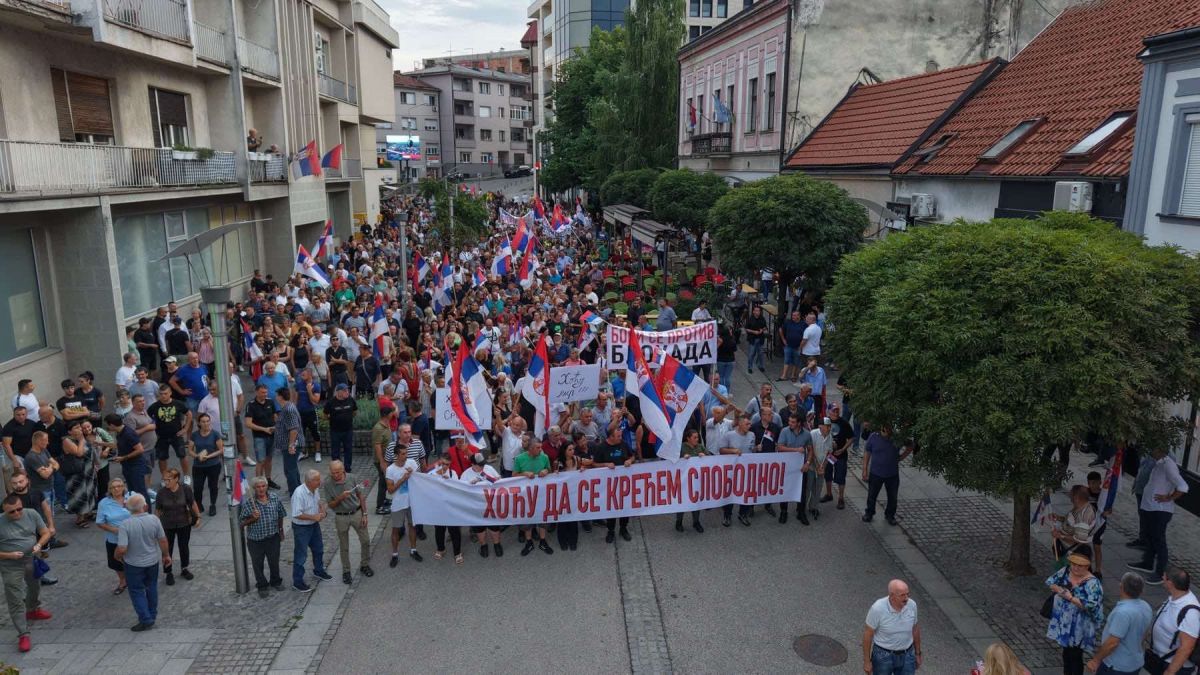 Okupljanje građana koji se protive blokadama u 50 lokalnih samouprava