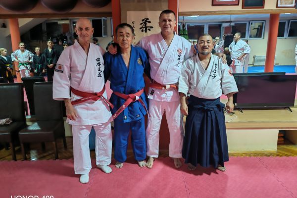 гости из САД и Јапана (фото: Клуб Пантер)