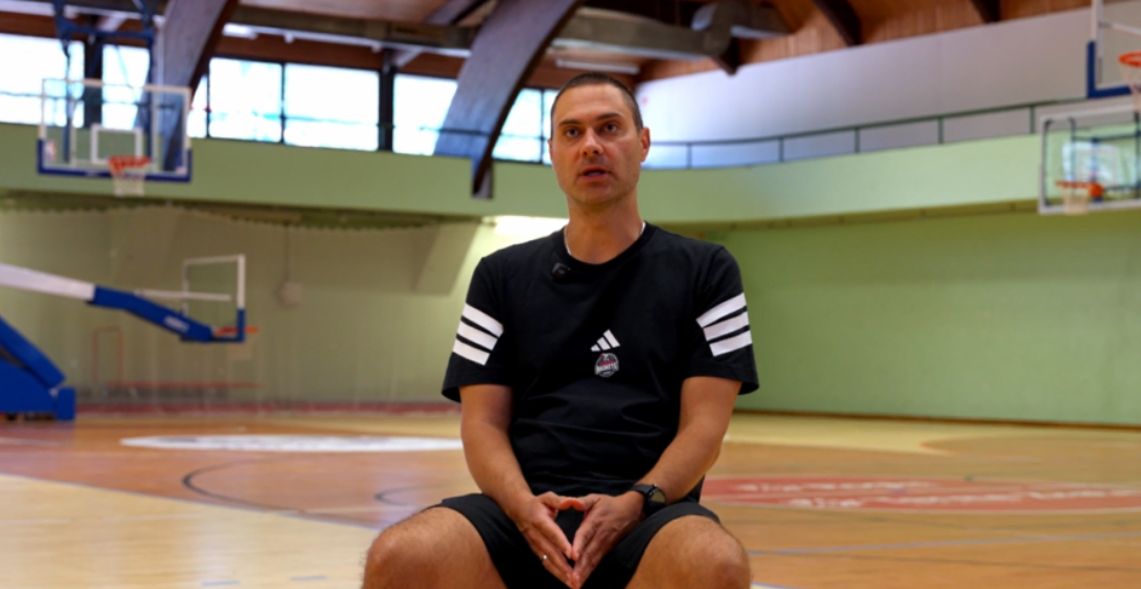 M. Stanković (https://www.telekom-baskets-bonn.de/presse/newsarchiv/wir-sind-ein-grosses-team-und-arbeiten-sehr-gut-zusammen)