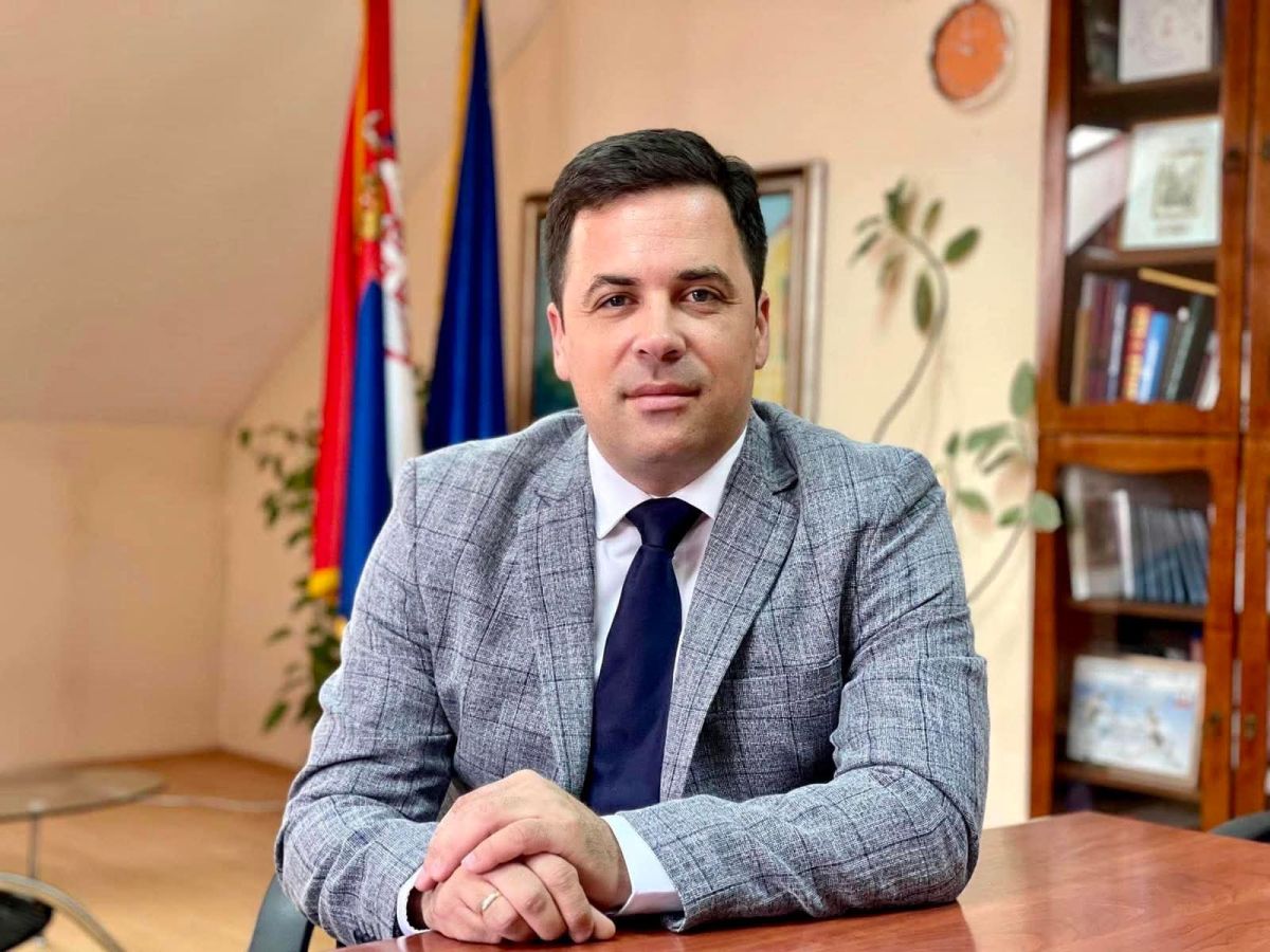 Председник Скупштине Немања Пајић- званична Фејсбук страница