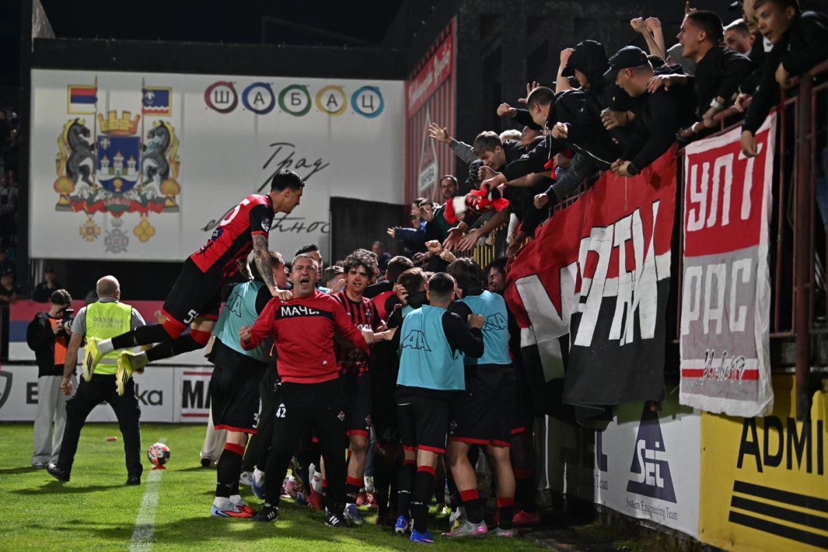 Slavlje nakon pobednonosnog gola (foto: Filip Savić/FK Mačva)