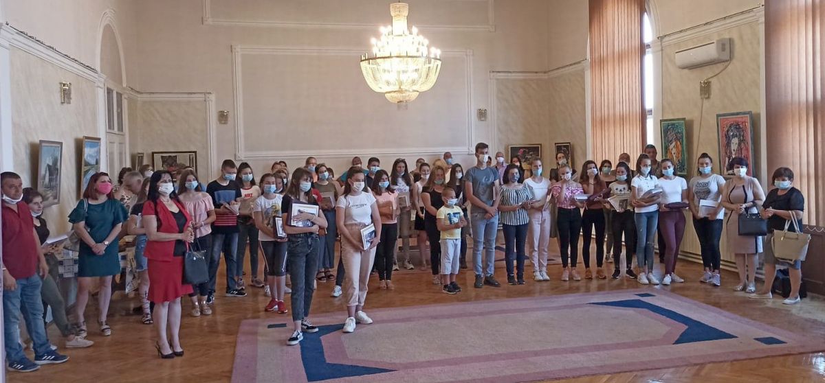 Korona umanjila izdvajanje sredstava opštine Bogatić za nagrađivanje učenika