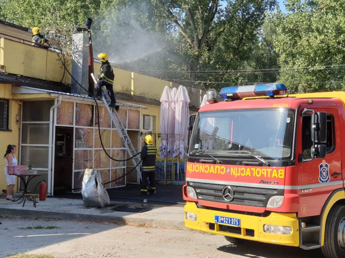 Пожар у ресторану Боксерског клуба на Старом граду