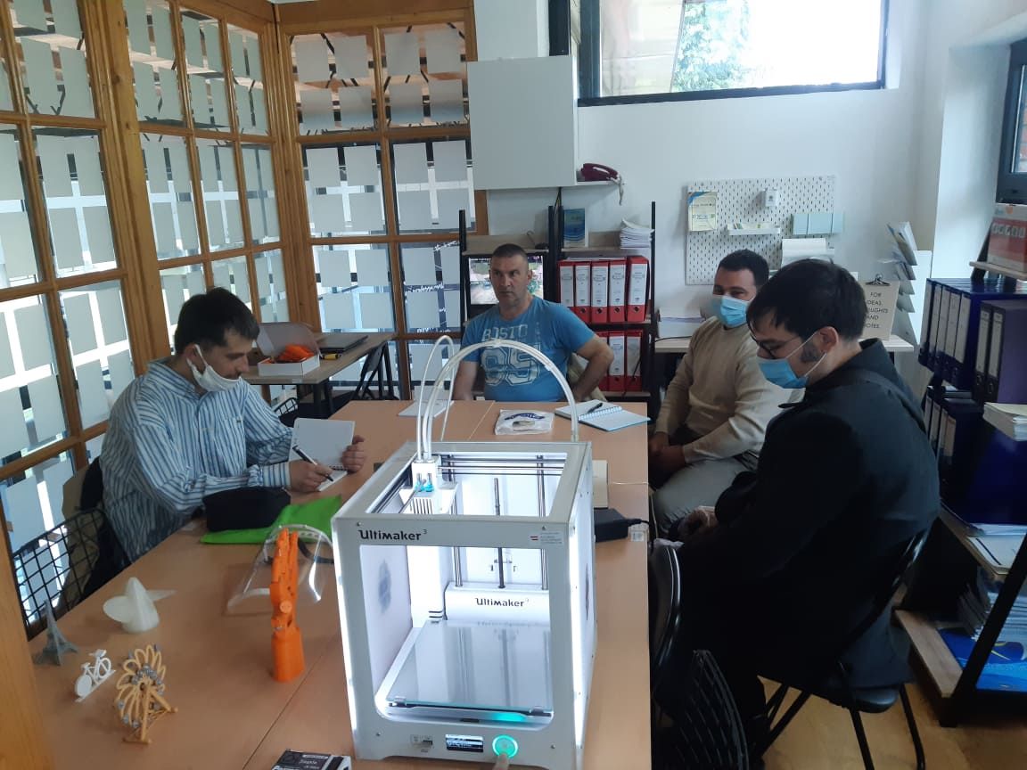 U Trening centru počela osnovna obuka za rad na 3D štampaču