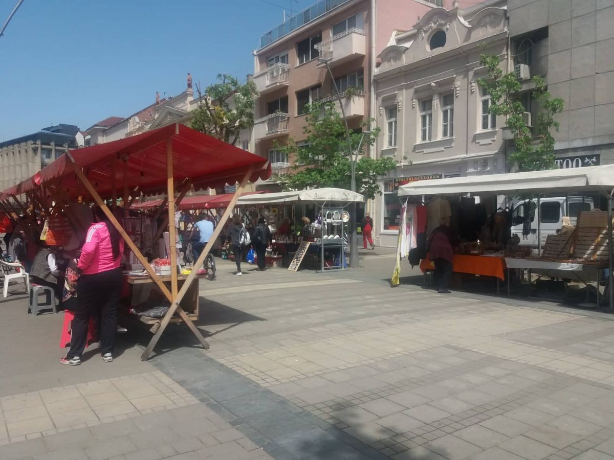 Danas otvoren Vaskršnji bazar starih i umetničkih zanata