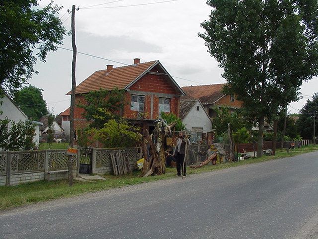 Stare kuće “nagriza” vreme