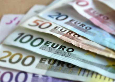 Евро данас 117,58 динара