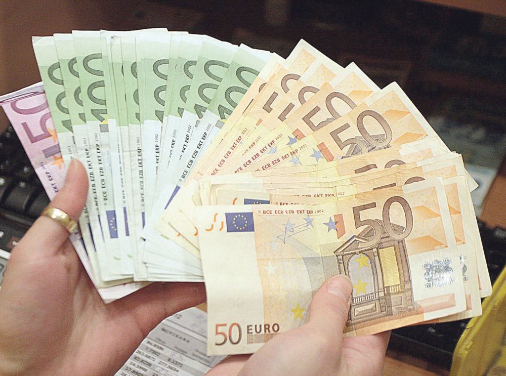 Евро данас 118,05 динара