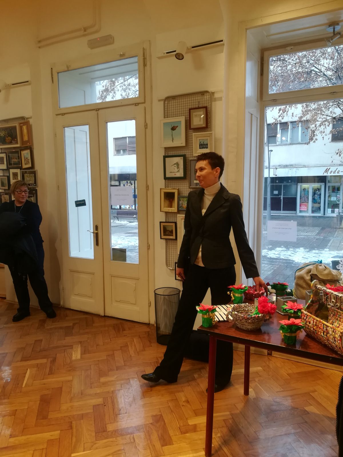 Prodajna izložba radova učenika Osnovne škole "Sveti Sava"