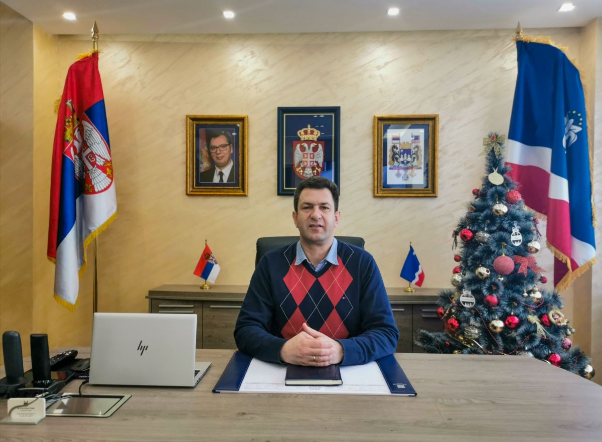Božićna čestitka gradonačelnika Šapca, dr Aleksandra Pajića