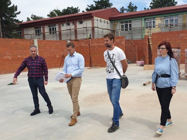 Gradonačelnik Šapca obišao radove na rekonstrukciji OŠ Majur