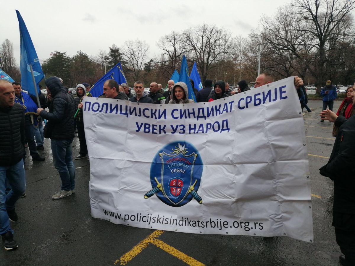 Министар им укинуо репрезентативност