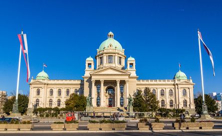 Skupština Srbije sutra nastavlja raspravu o ukidanju smanjenja penzija