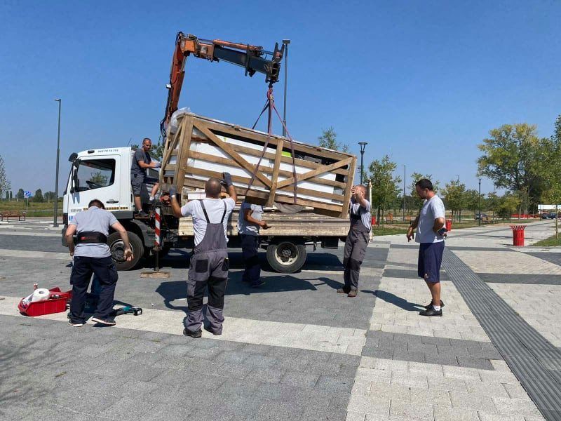 “Смарт клупе” на три  локације у Шапцу