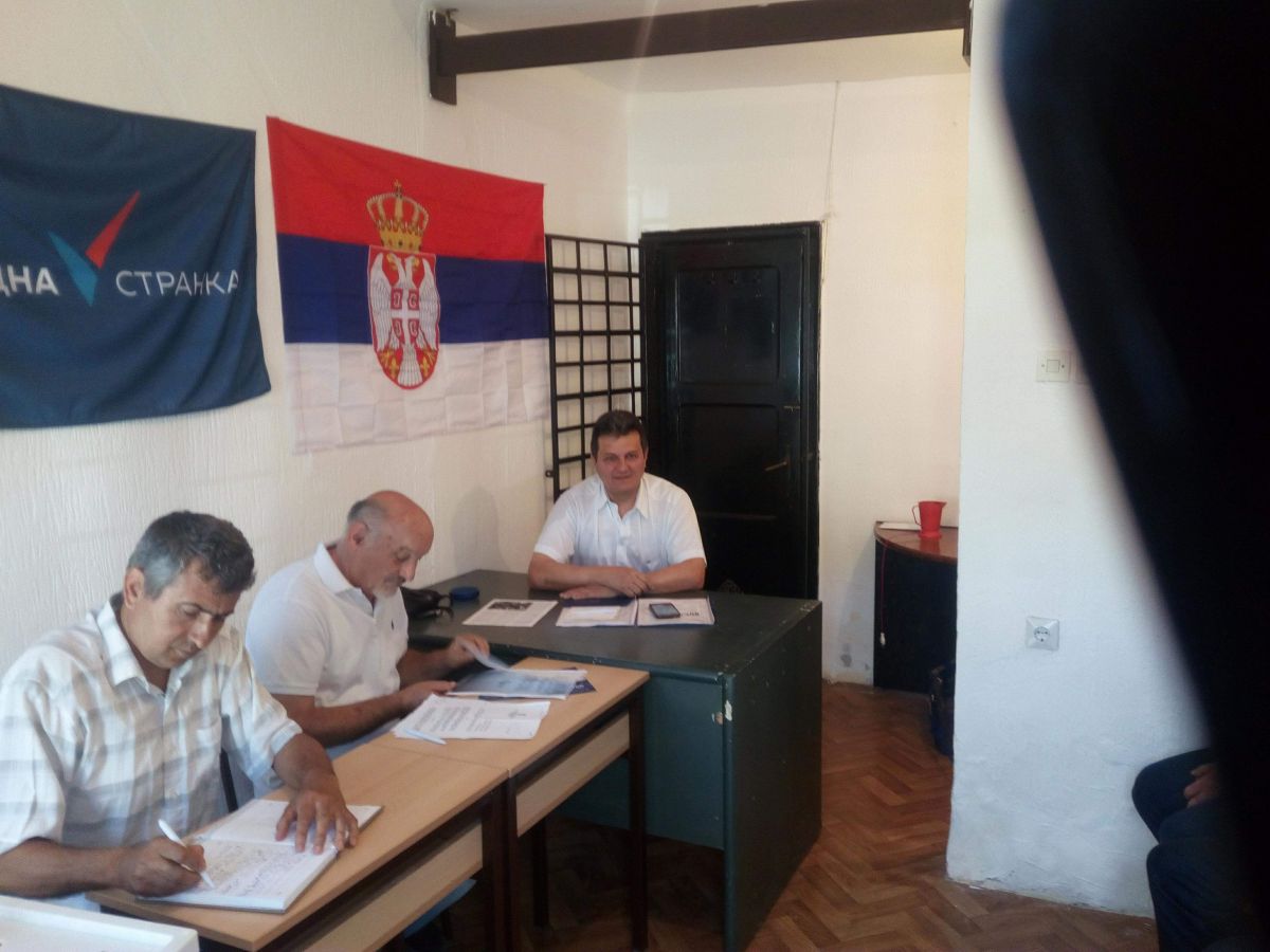 TRAŽI SE SMENA PREDSEDNIKA OPŠTINE