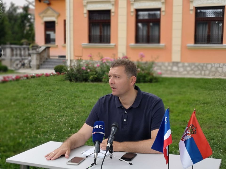 Vučić: Izmišljena epidemija u Šapcu Zelenović: Tužiću predsednika SNS