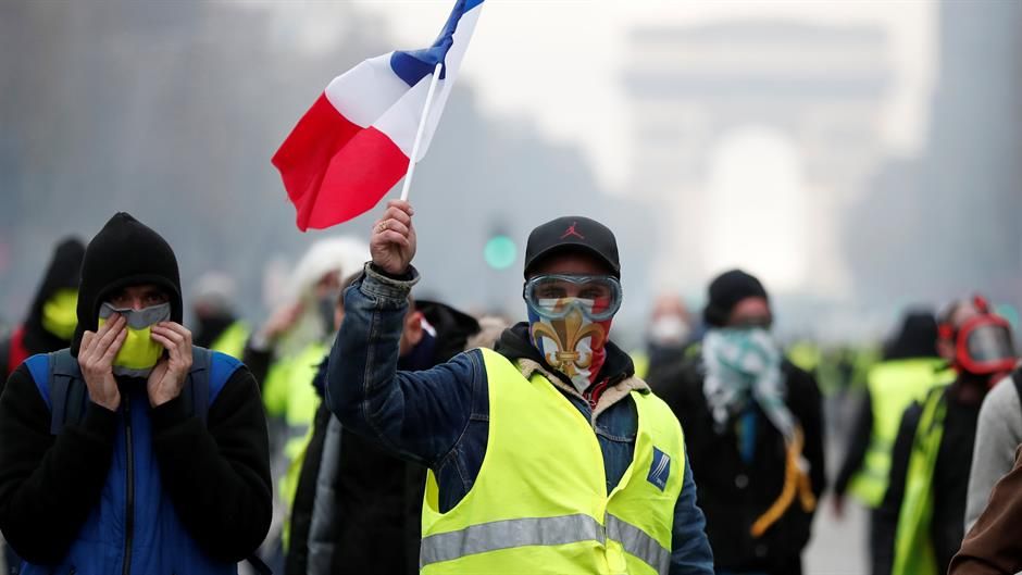 На улицама Француске три пута више полиције него демонстраната