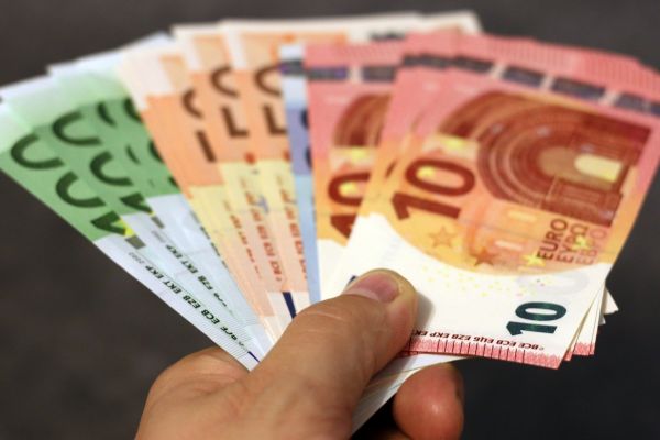 Евро данас 117,58 динара