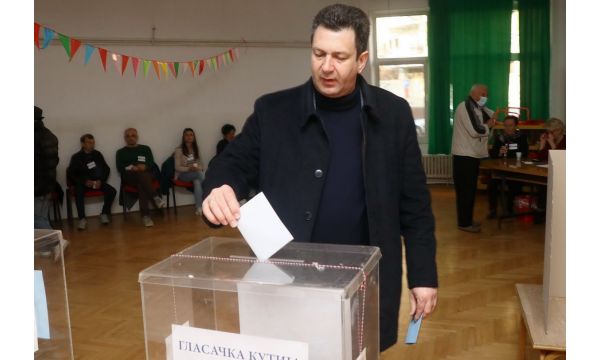 Шапчани гласали за  будућност града и Србије