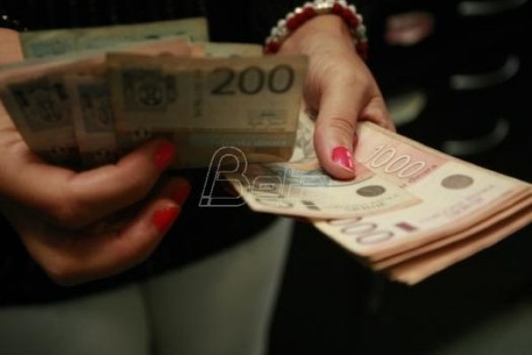 Просечна нето зарада у Србији у фебруару била 70.605 динара