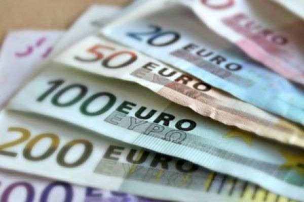 Евро данас 117,67 динара