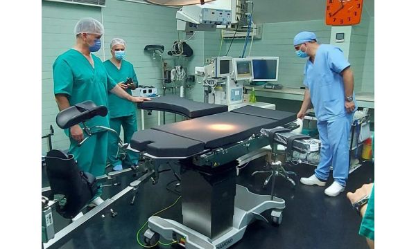 Elektrohidraulički  operacioni ortopedski sto