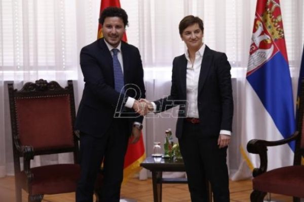 U Beogradu počeo sastanak premijera Srbije i Crne Gore