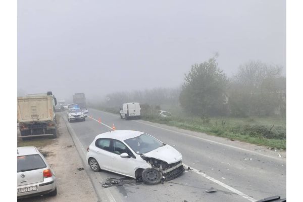 Magla na putevima, vozite pažljivo!
